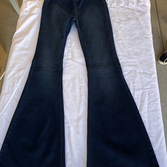 Free People Women’s Dark Wash Flare Jeans - Picture 5 of 7